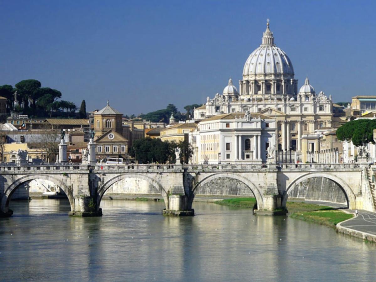 Homehouse Giulio Cesare-San Pietro Rome Exterior photo